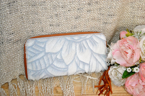 Carved Wallet ~ Single Zip White Collection