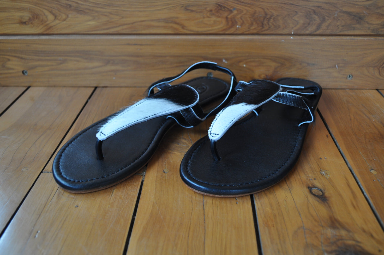 Black & White Sandals ~ Size 41
