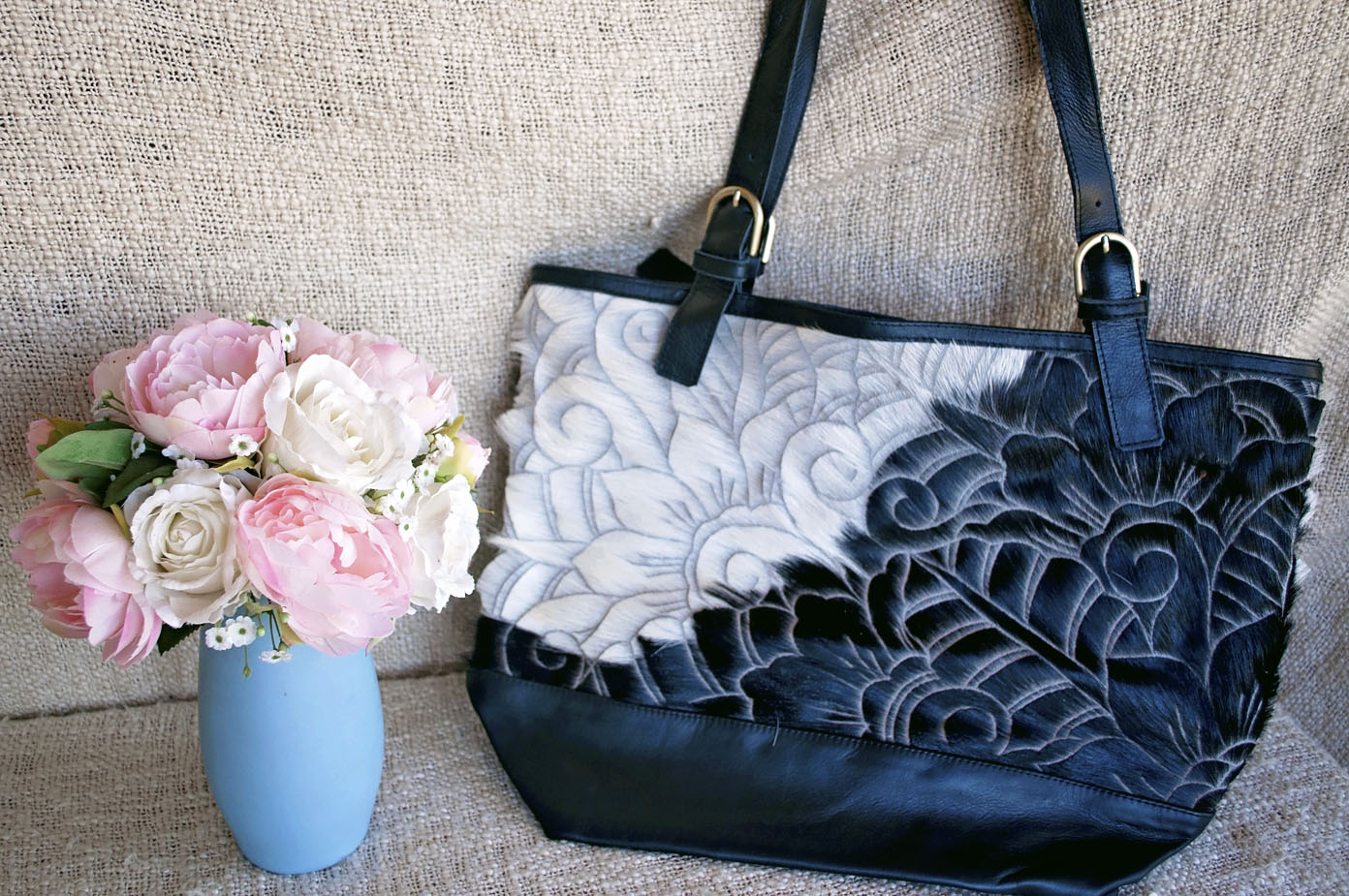 Toolong Tote ~ Black & White Carved Collection