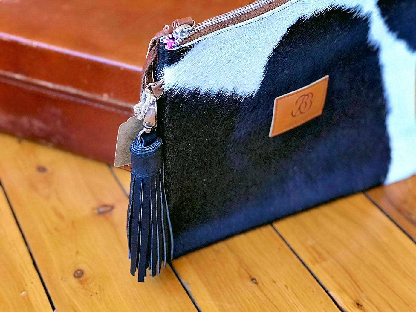 Tassel Charger - iPhone